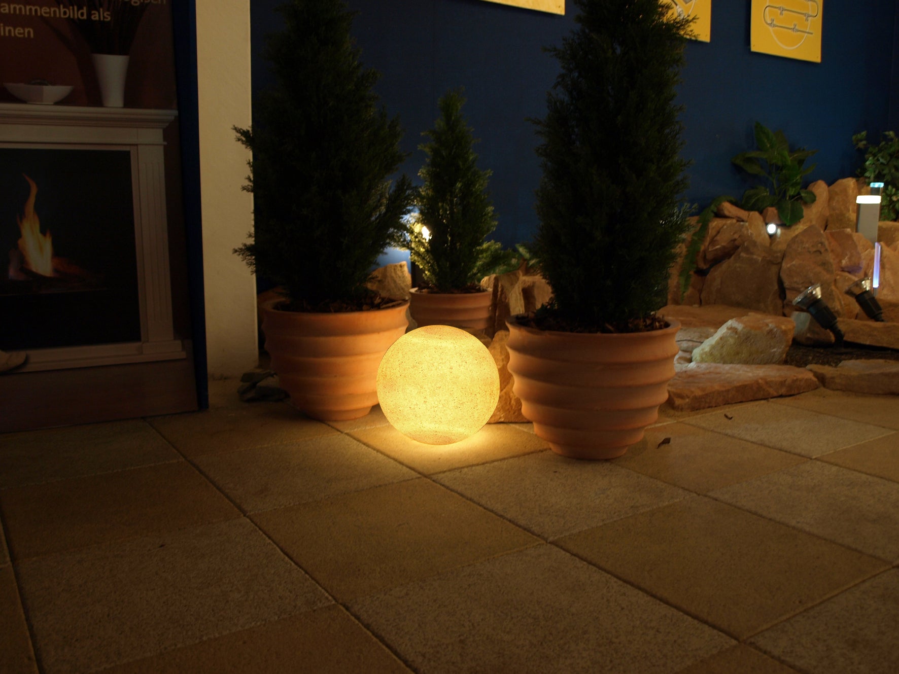 LIGHT FIGURE  BALL, D=20CM FLOATING