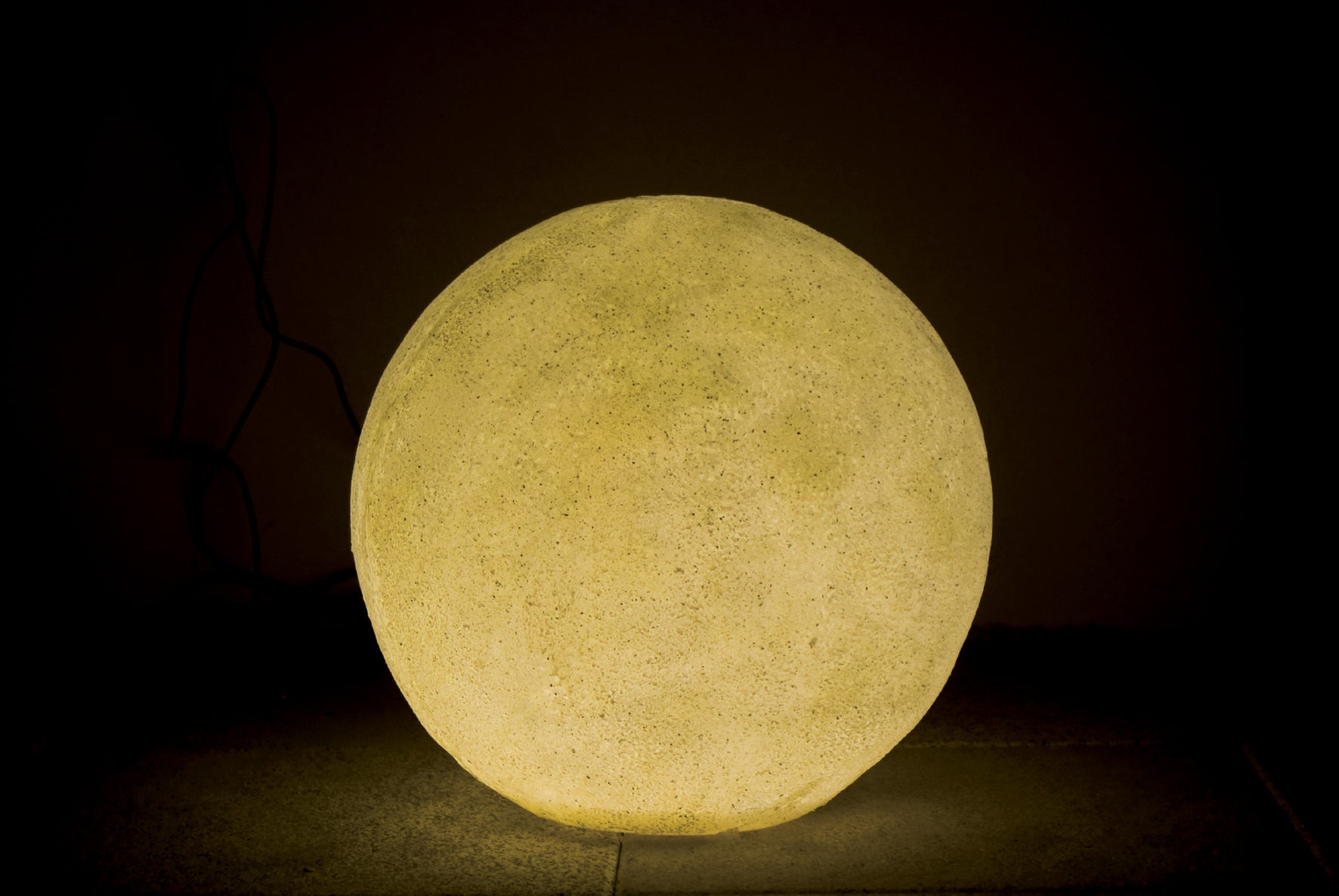 FLOATING BALL OF LIGHT, D=40CM,