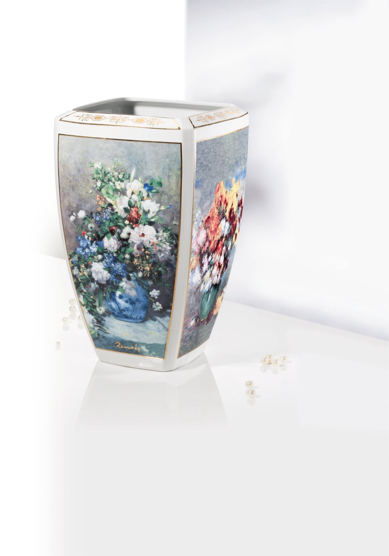 Vase / Porcelain Limited Edition